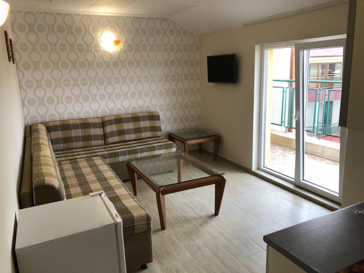 Family Hotel Avenue 키텐 외부 사진