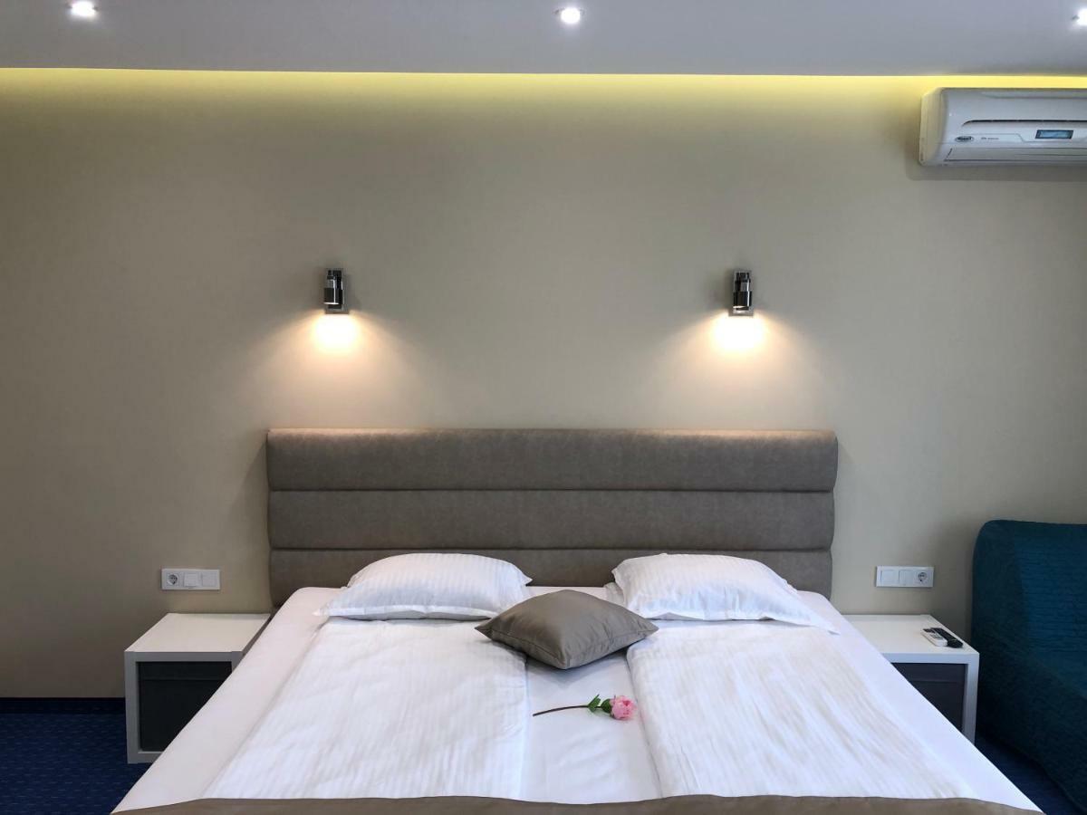 Family Hotel Avenue 키텐 외부 사진