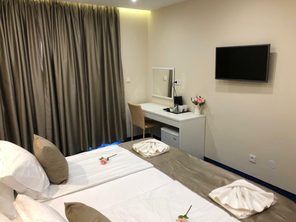 Family Hotel Avenue 키텐 외부 사진