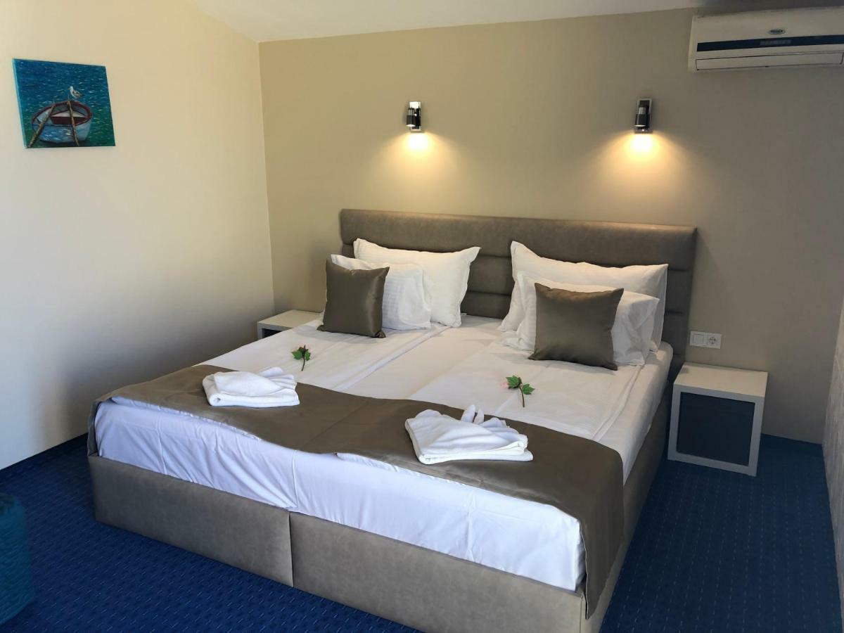 Family Hotel Avenue 키텐 외부 사진