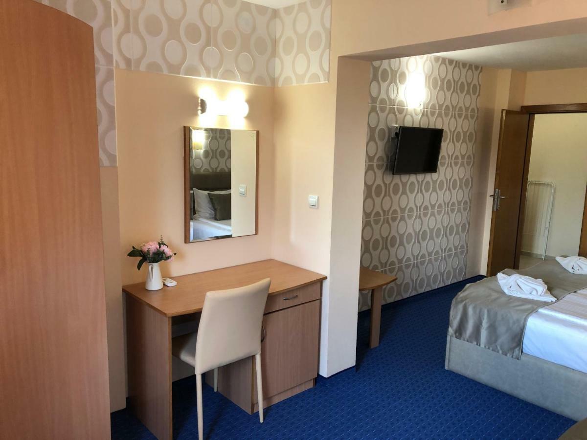 Family Hotel Avenue 키텐 외부 사진